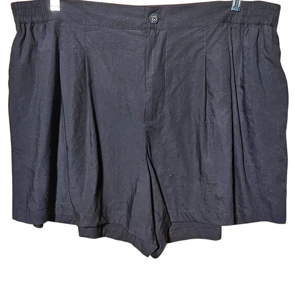 Future Collective Black Pleated Front Shorts Size XXL - Picture 1 of 4